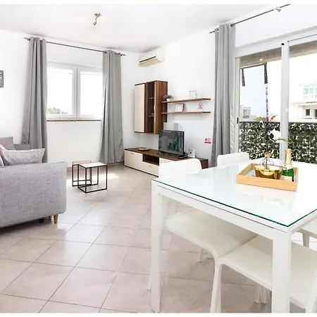 M&z Apartment *