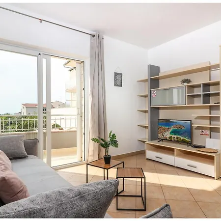 Apartment M&z *
