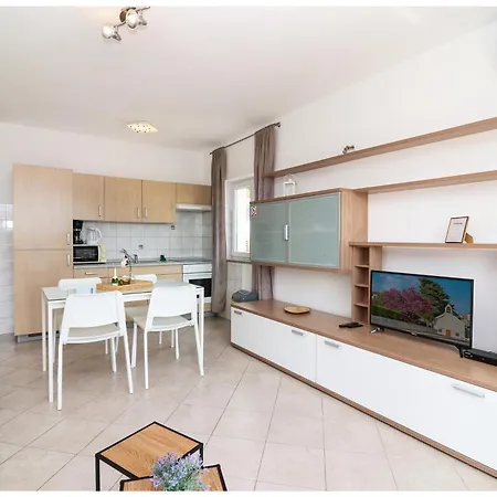 Apartment M&z