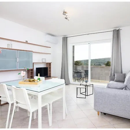 Apartment M&z *